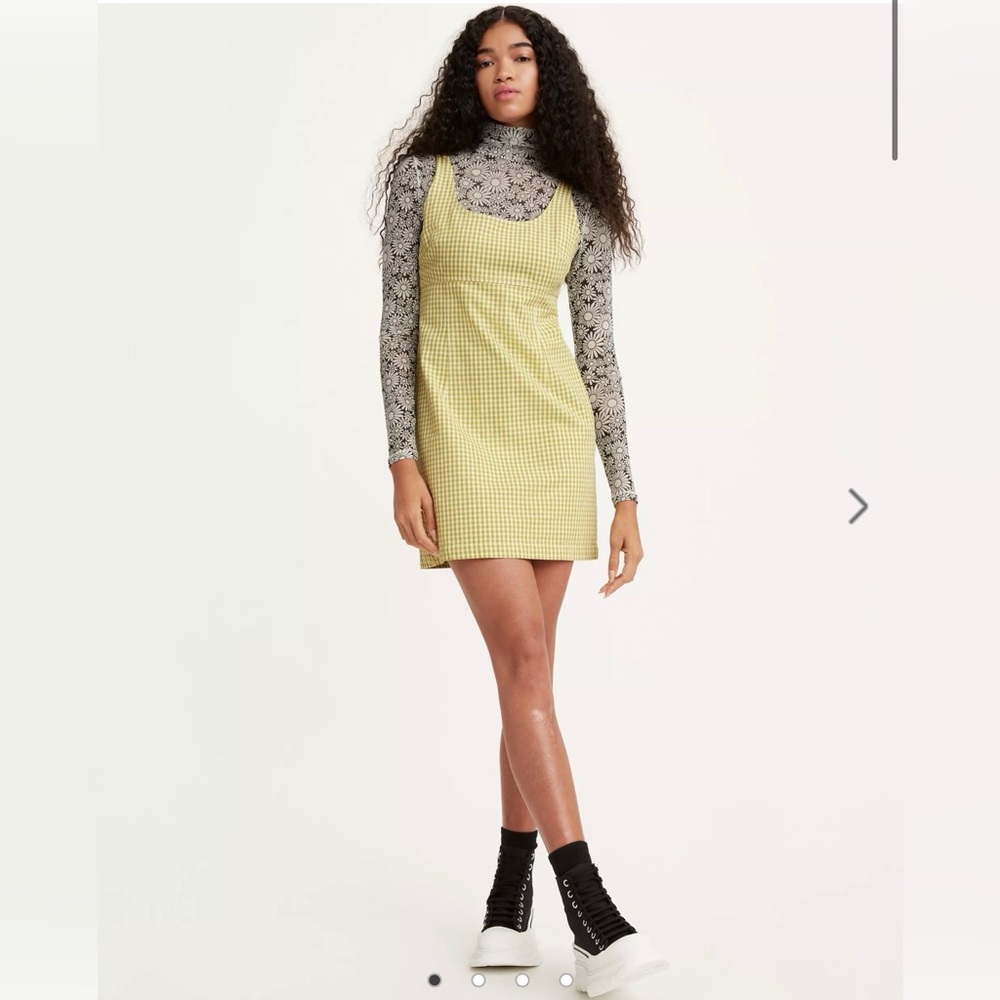 Levi’s Roy Structured Dress in Green Gingham - Picture 5 of 11